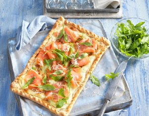 Flammkuchen met gerookte zalm