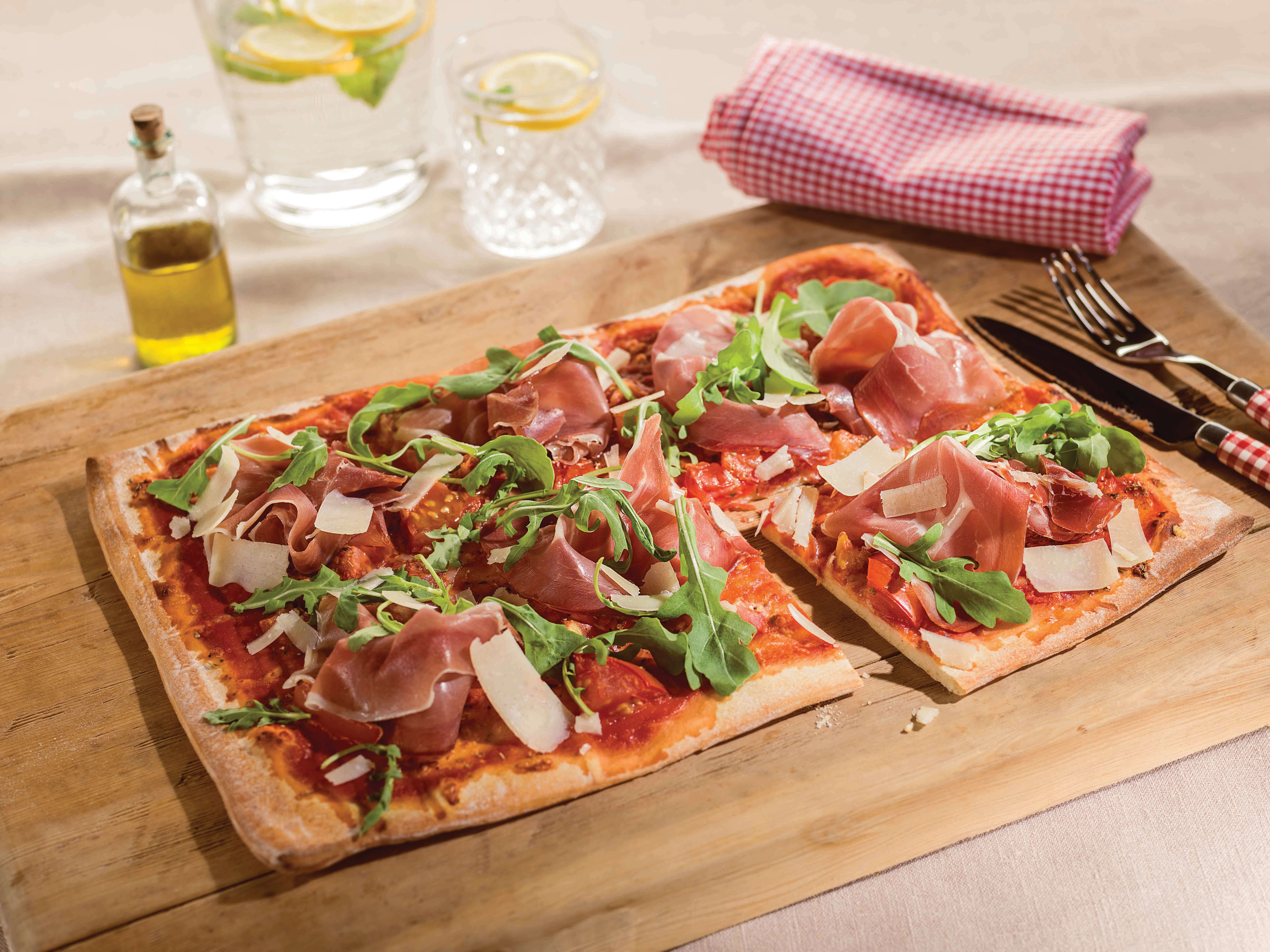 Pizza Prosciutto Rucola Recept Zelf pizza met prosciutto en rucola maken
