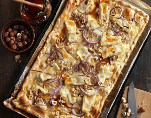 Flammkuchen met geitenkaas