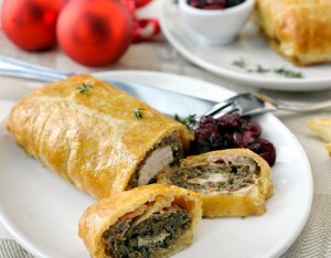 Kip en croute met chutney en paddenstoelen