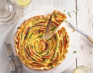 Kleurige groentequiche