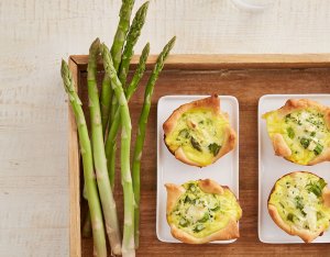 Recept: Asperge-pizza muffins