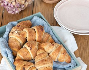 Recept: zoete croissant van bladerdeeg met amandel