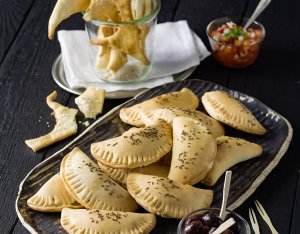 Empanadas met vis en paprika