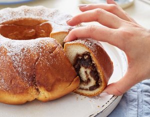 Recept: Tulband met rum, rozijnen en noten