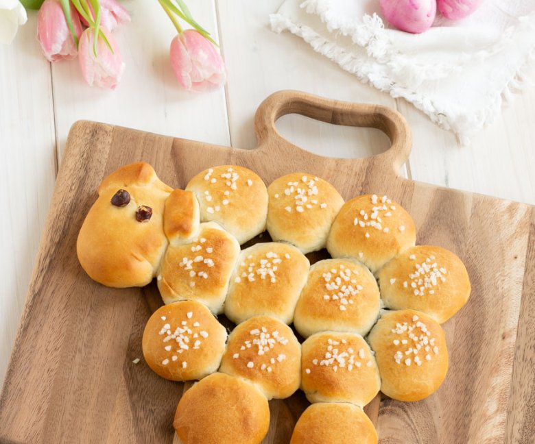Recept - Paaslam - vers gistdeeg - Tante Fanny