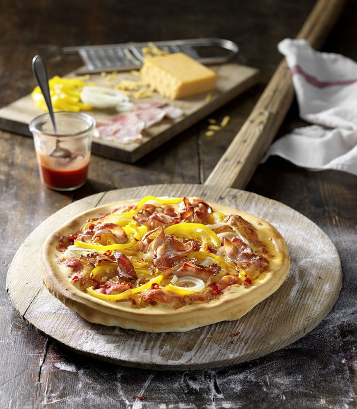 Recept - pizza bacon paprika - vers pizzadeeg -Tante Fanny