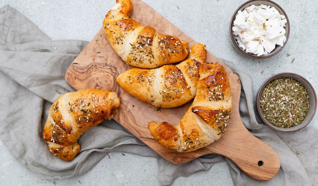 feta croissant