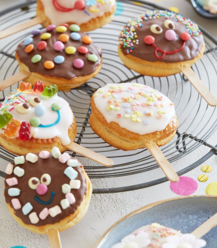 kleurrijke carnaval lollies