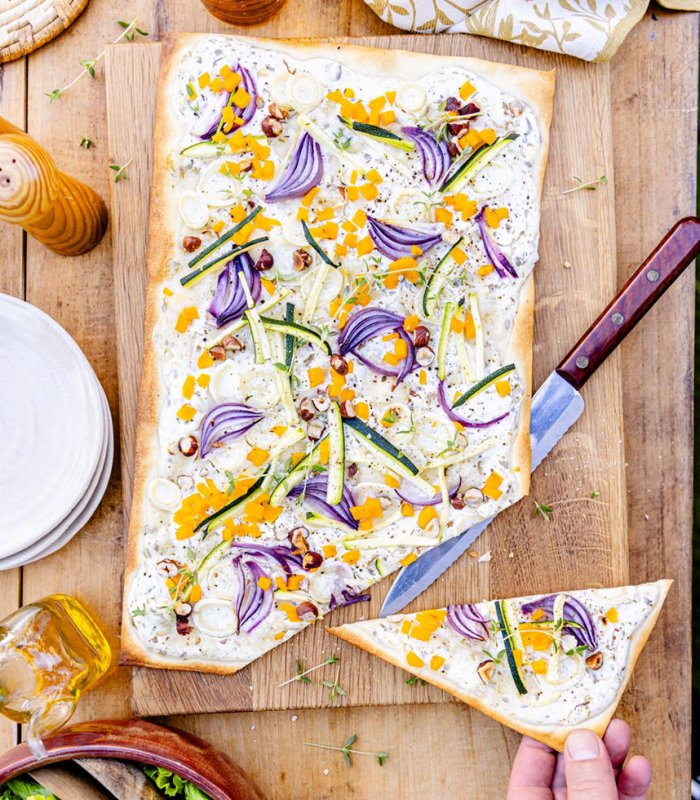 Flammkuchen met herfstgroenten recept foto