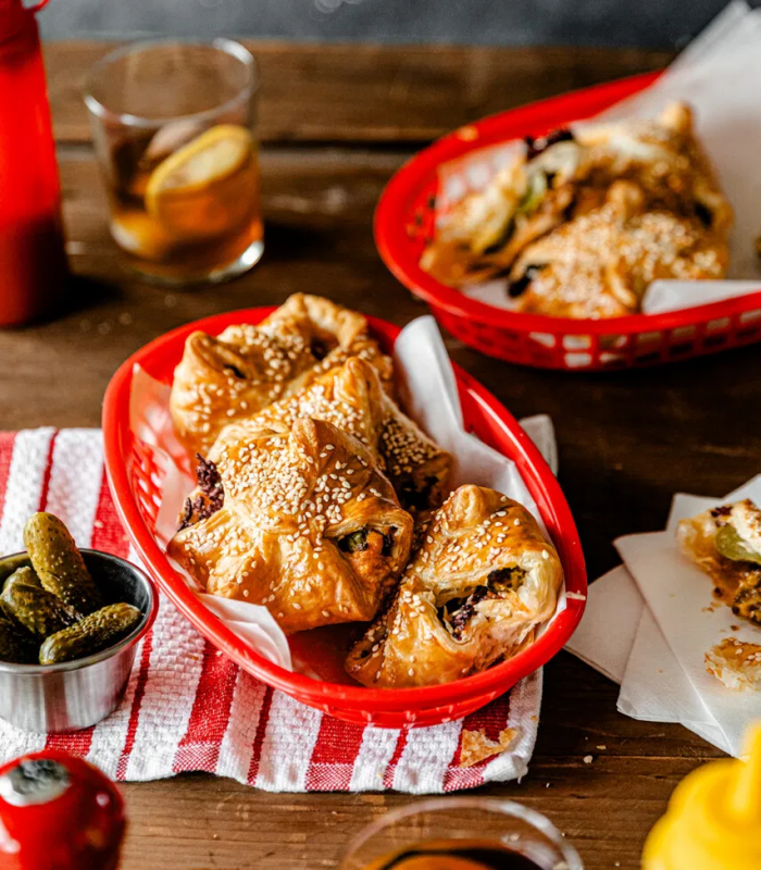 Bladerdeeg cheeseburger pakketjes